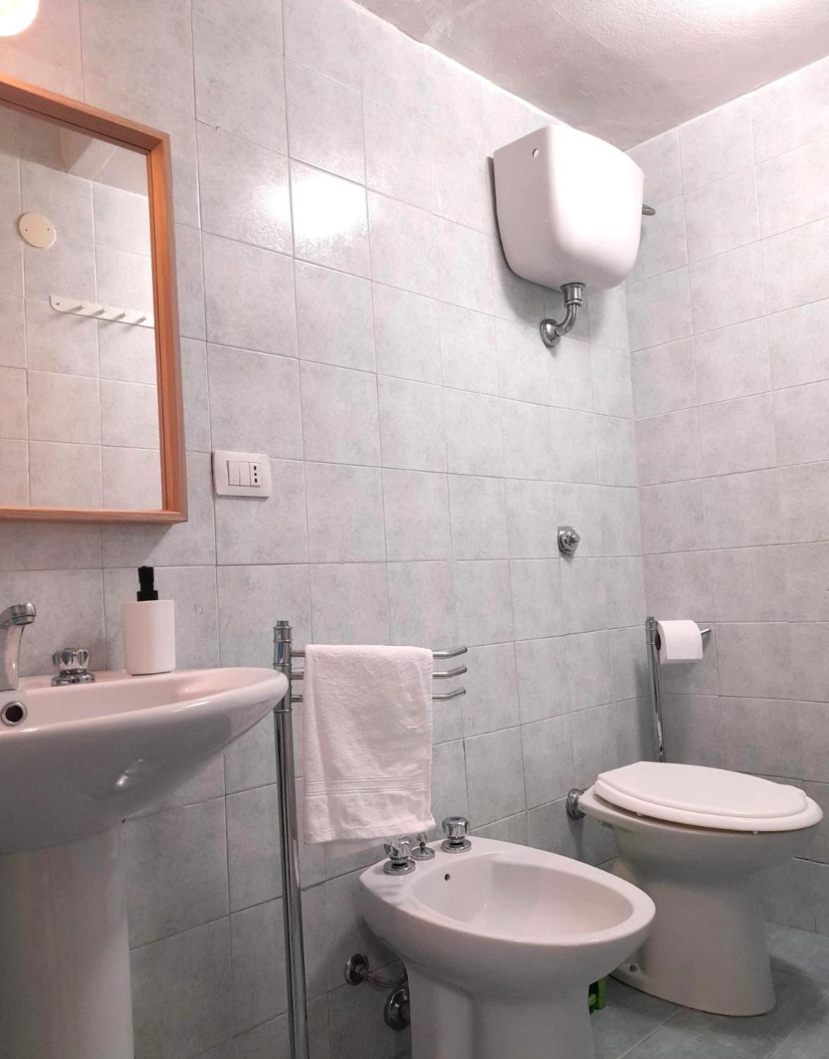 הוילה Casa A Bosa In Centro Storico מראה חיצוני תמונה